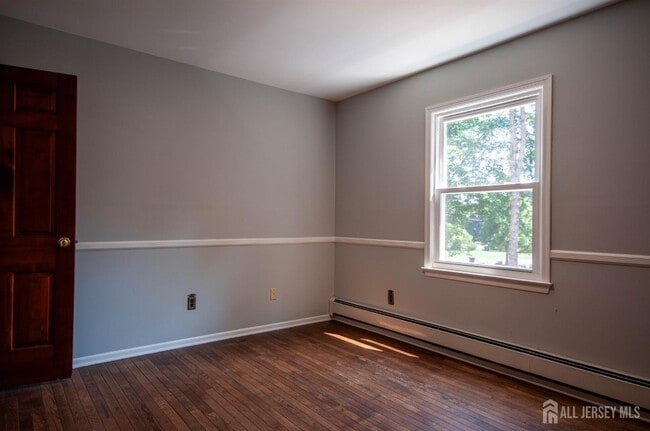 Building Photo - 1760 Rahway Rd
