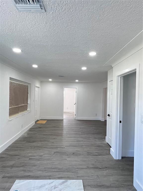 Building Photo - 4011 SW 27th St