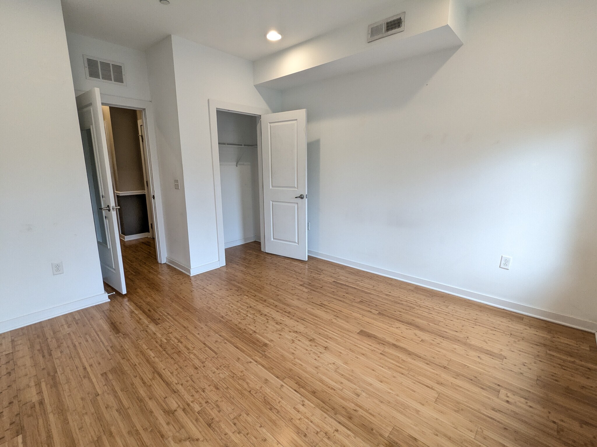 Building Photo - 3014 W Stiles St