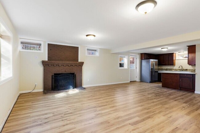 Building Photo - 4430 NE 78th Ave