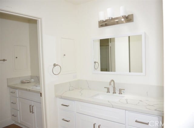 Building Photo - 64 Oak Tree Ln