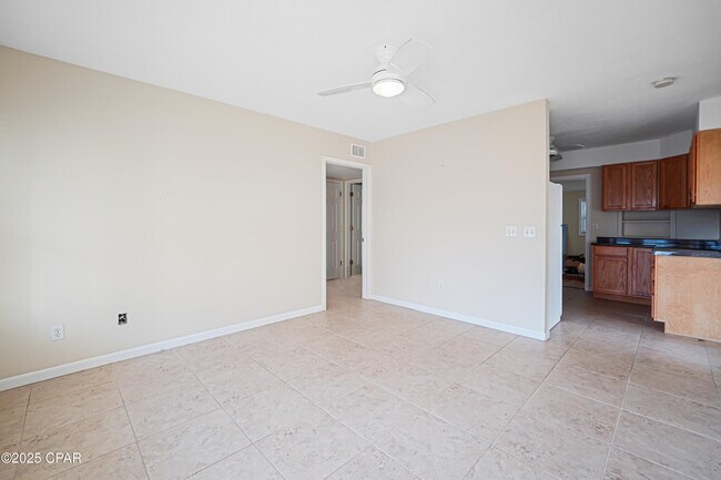 Building Photo - 1504 W 13th St