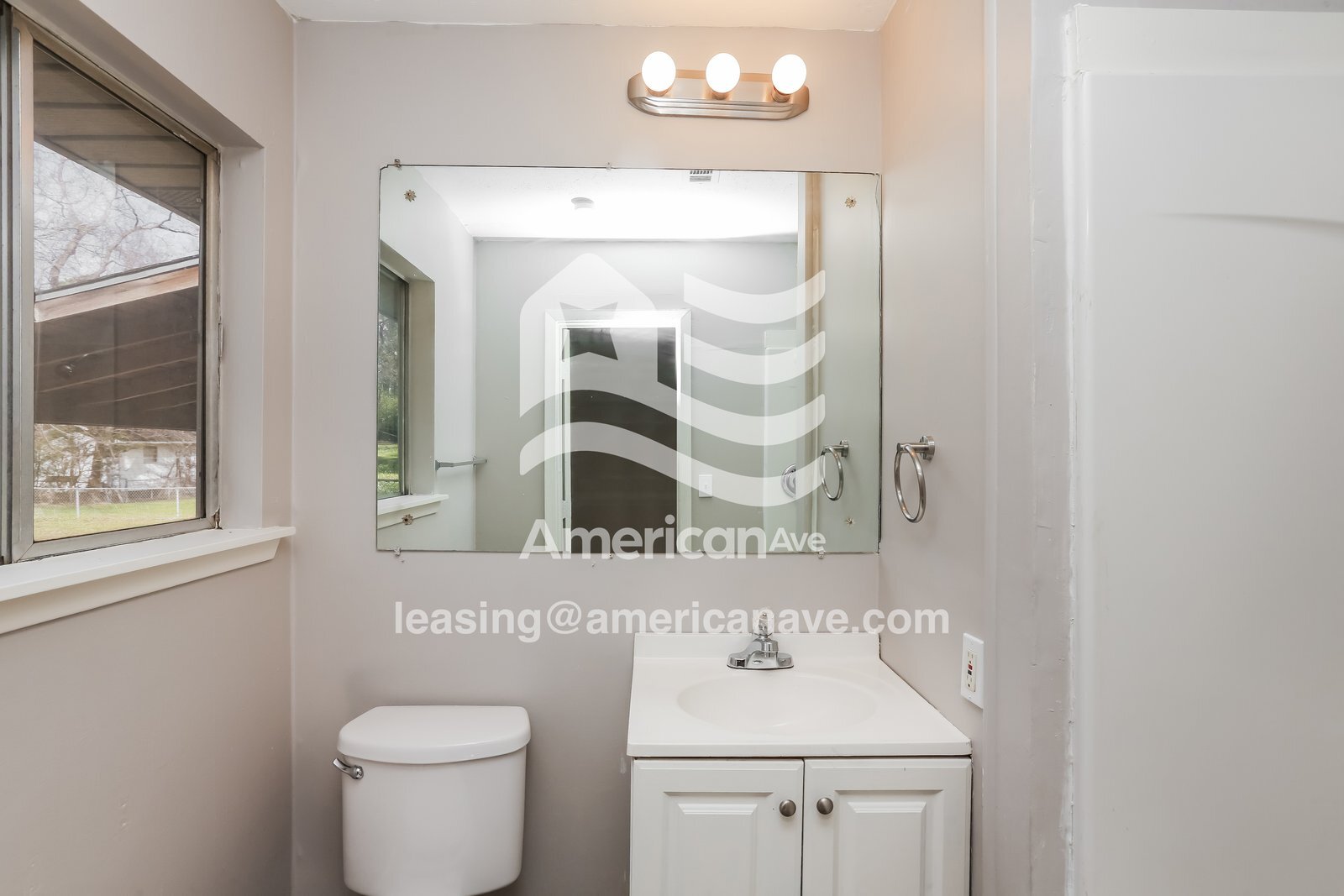 Building Photo - 1344 Dorgan St