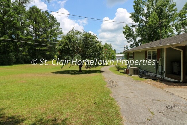 Building Photo - Cozy Home in Odenville