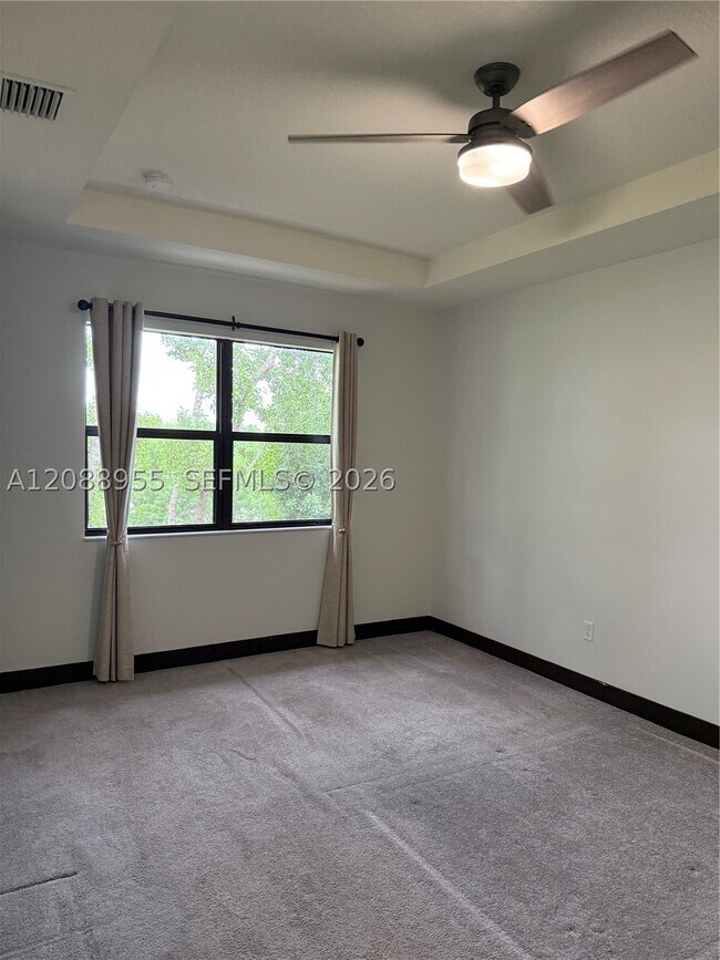 Building Photo - 16004 NW 91st Ct