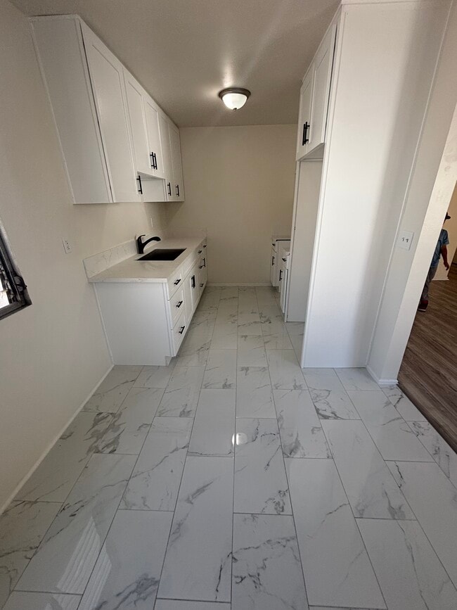 Building Photo - 314 N Market St