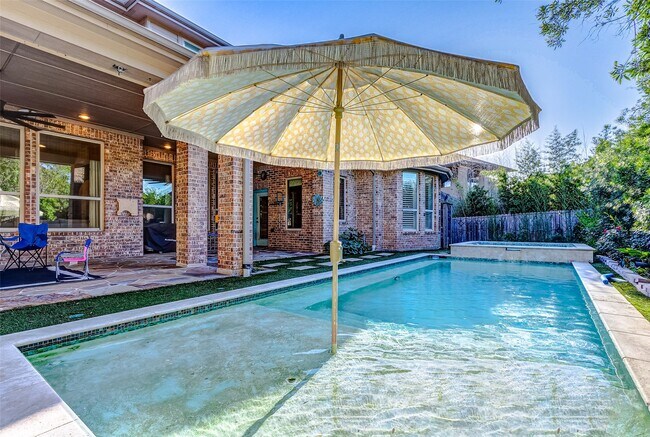 Building Photo - 12711 Waveland Bend Ln