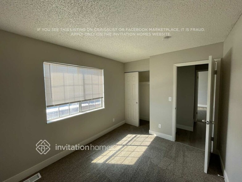 Building Photo - 15950 E Ford Pl