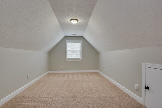 Building Photo - 756 Herrington Dr