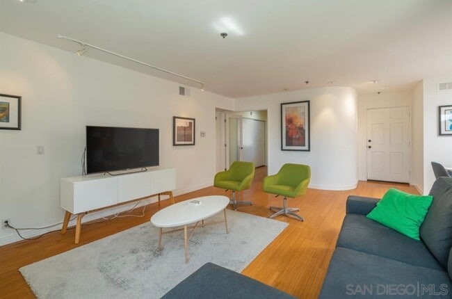 Building Photo - 5790 Friars Rd