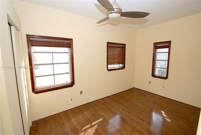 Building Photo - 1525 Pennsylvania Ave