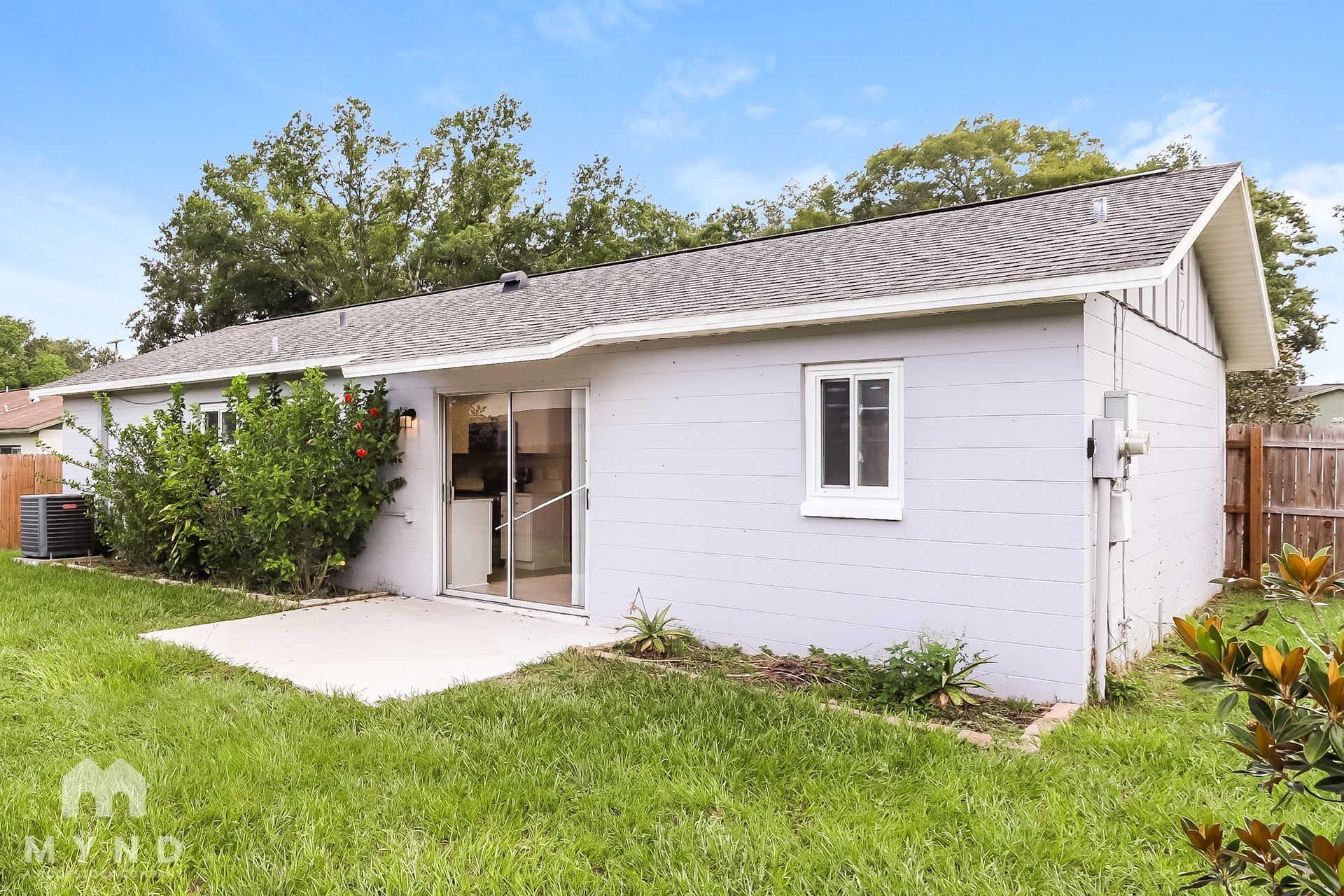 Building Photo - 305 Silver Hill Dr