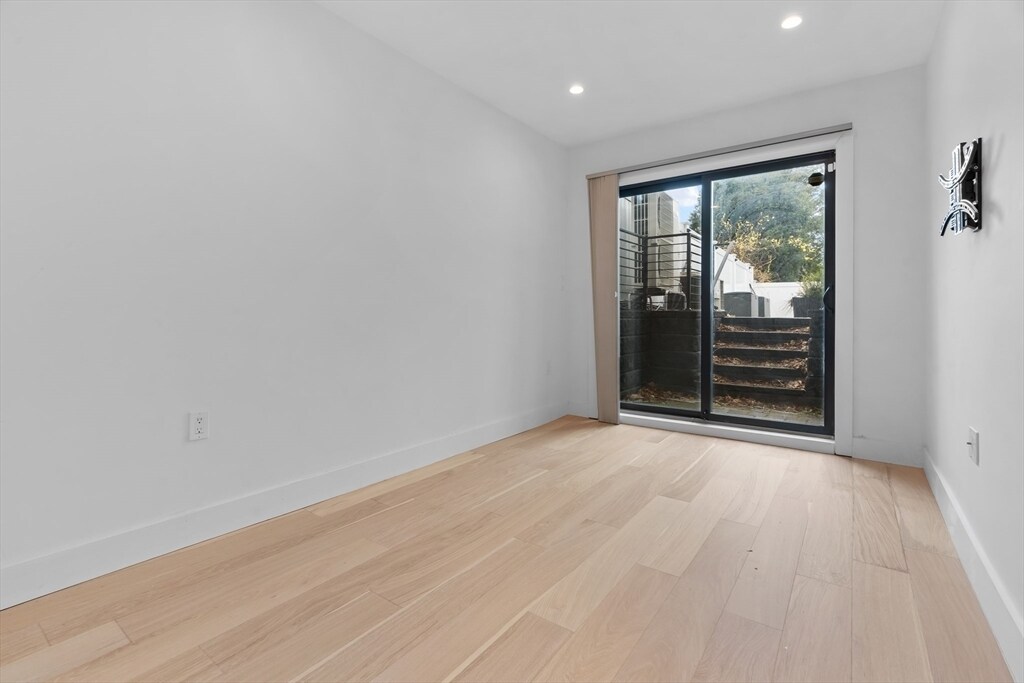 Building Photo - 143 Trenton St