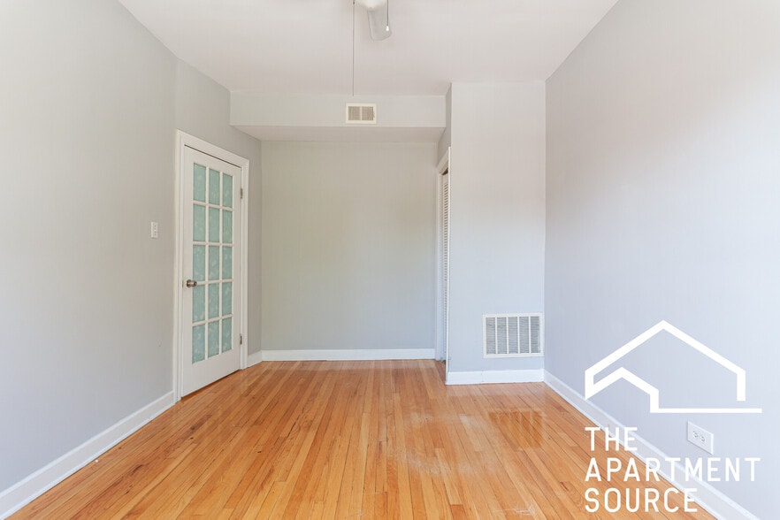 Building Photo - 561 W Aldine Ave