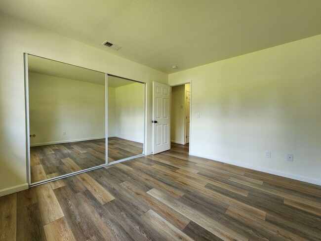 Building Photo - Wine Country Home for Rent