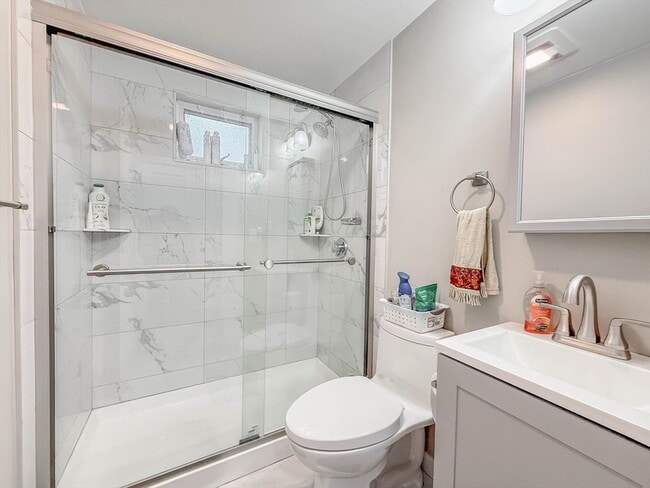 Building Photo - 26 Lee Rd