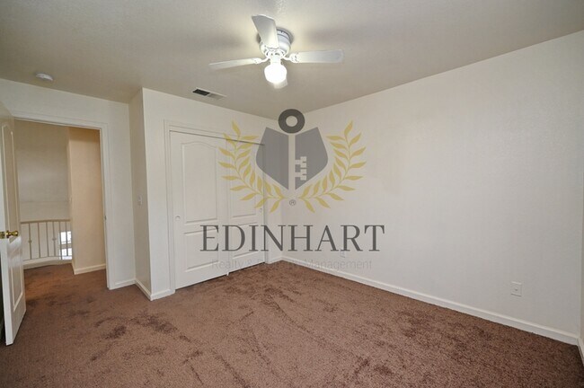 Building Photo - 2233 E Christopher Dr