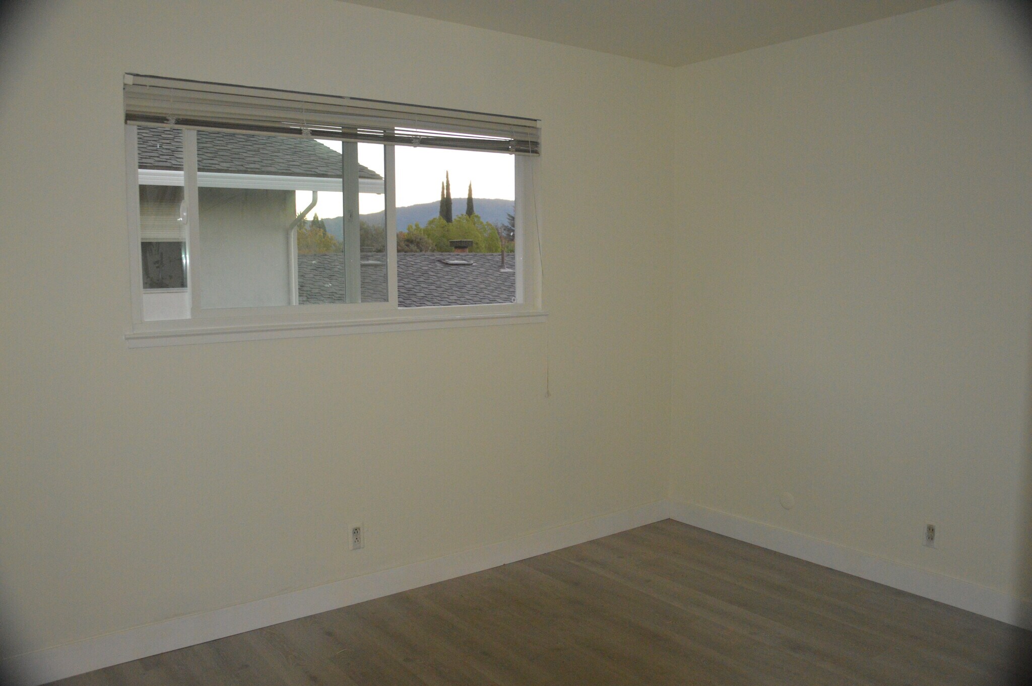 Building Photo - 84 Kim Louise Dr