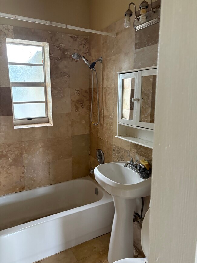 Building Photo - 277 NE 111th St