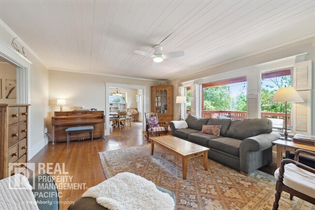 Building Photo - Beautiful North Berkeley Craftsman with Bay View