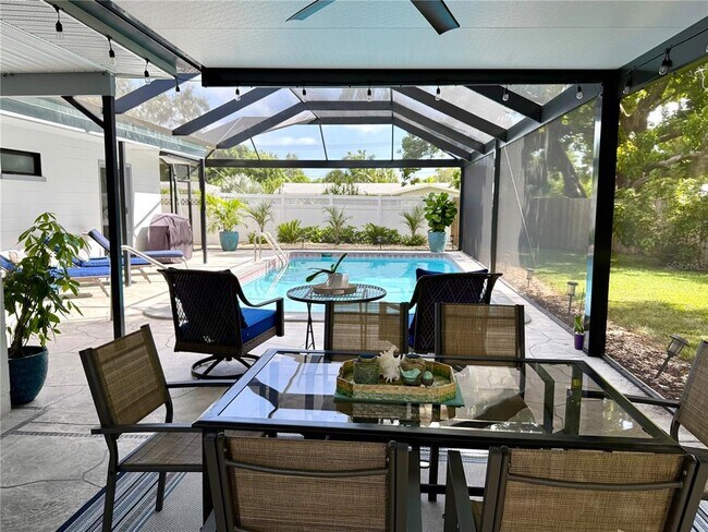 Building Photo - 6758 S Lockwood Ridge Rd