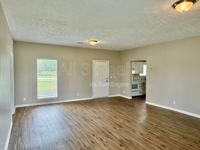 Building Photo - 1520 Hogan Rd