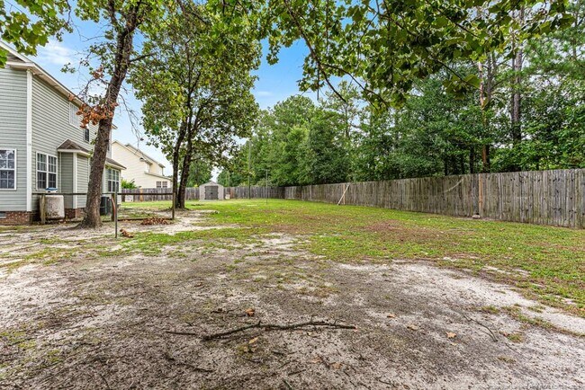 Building Photo - 48 Old Field Loop