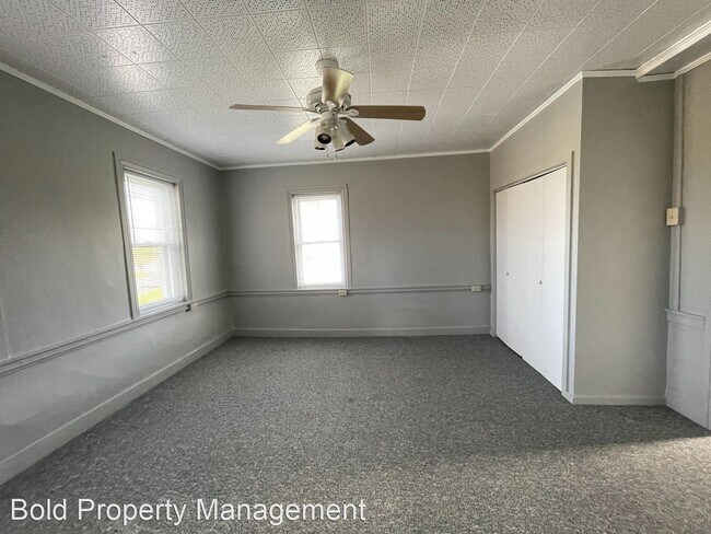 Building Photo - 3 br, 1.5 bath House - 76 Host Church Rd.