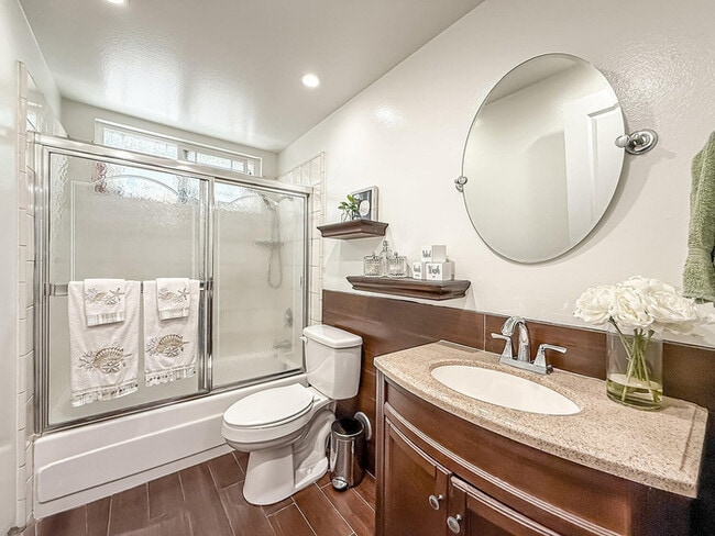 Building Photo - Single-Story Pool Home with RV Parking on Quiet Cul-De-Sac in Prime Simi Valley