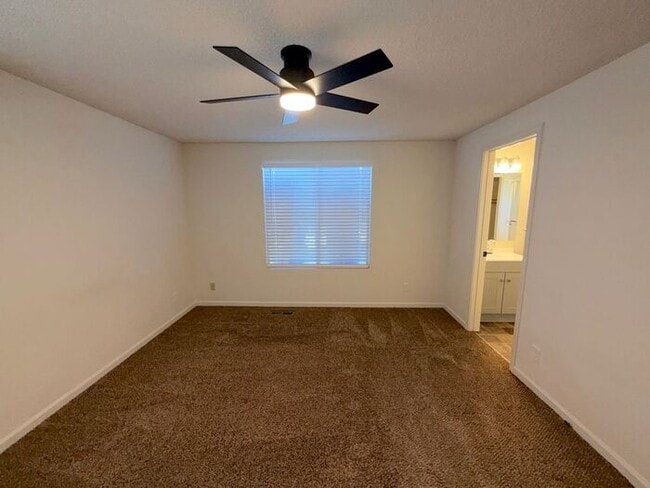 Building Photo - NW Reno Single Story House - 2 Car Garage/Fully Landscaped Yard