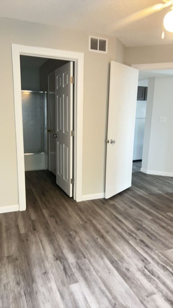 Building Photo - For Rent: 1 Bedroom, 1 Bath in a gated com...