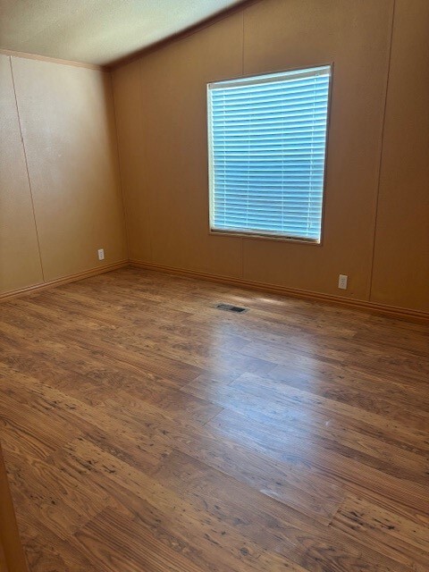 Building Photo - 4915 Apache Ln