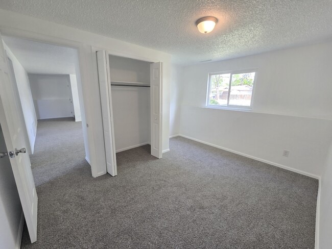 Building Photo - 4566 Adieu Cir