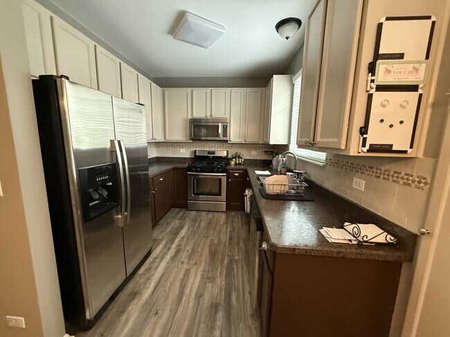Building Photo - 2340 Hudson Cir