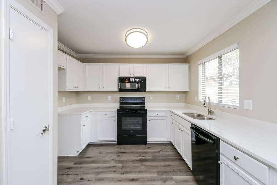 Building Photo - 2478 W Desert Spring Way
