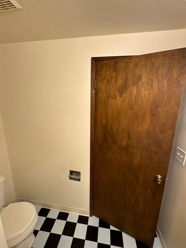 Building Photo - Terrific 3 Bedroom, 2 Bathroom in South Eugene