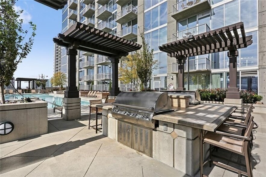 Building Photo - 855 Peachtree St NE