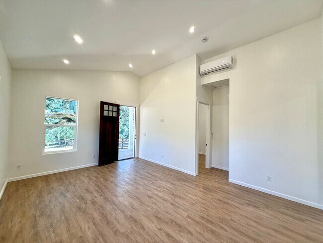 Building Photo - New Modern Farmhouse Cottage Coming Soon!