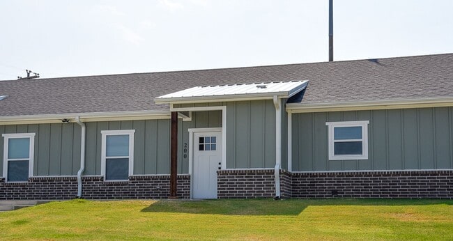 Building Photo - 1340-1340 Co Rd 2175
