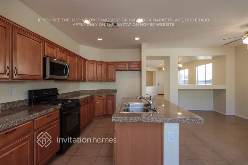 Building Photo - 3736 W Ghost Flower Ct