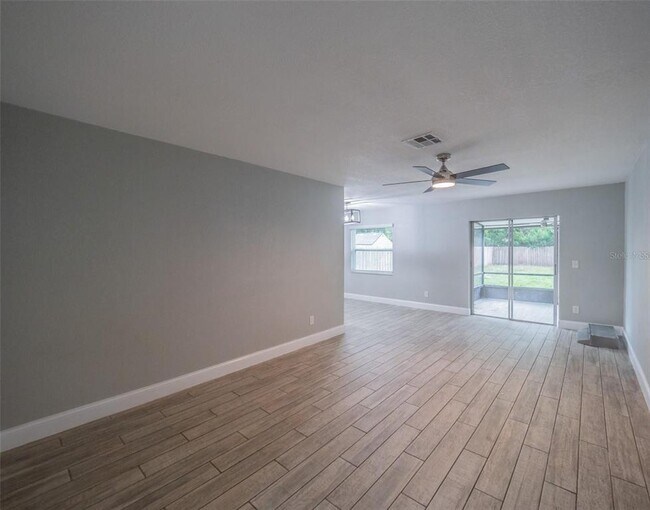 Building Photo - 2419 Rio Pinar Lakes Blvd