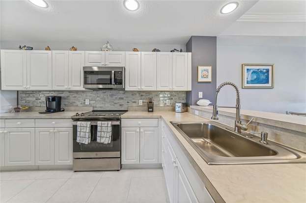 Building Photo - 1315 Saxony Cir
