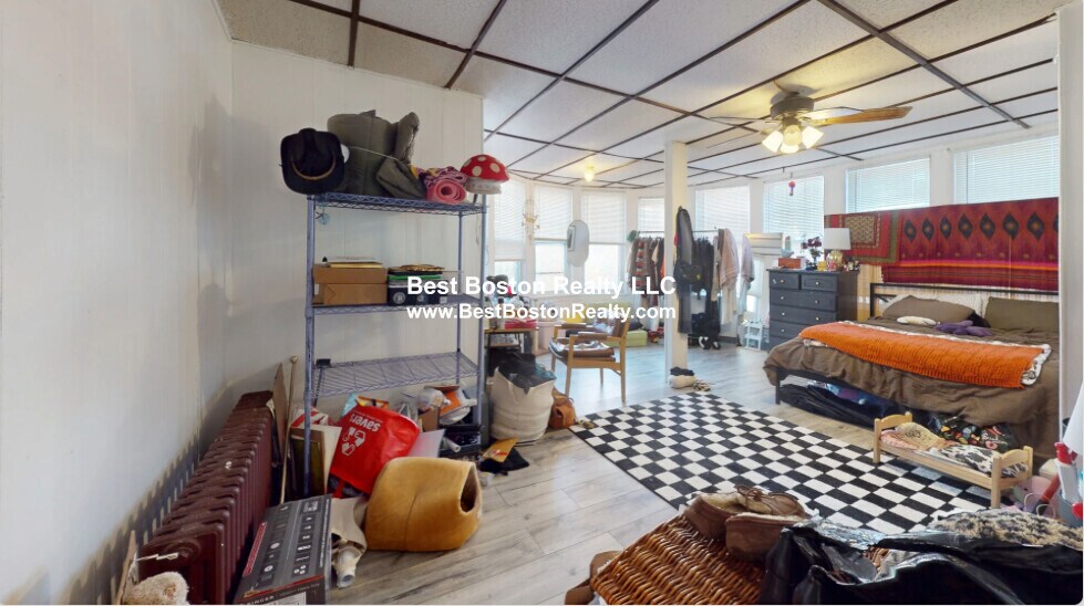 Building Photo - 44 Hooker St