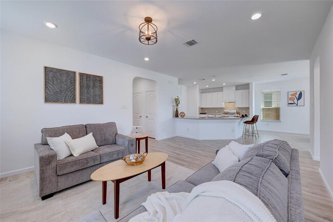 Building Photo - 468 Sheepshank Dr