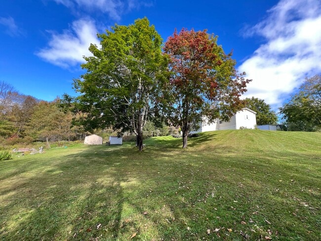 Building Photo - 136 Millvale Rd