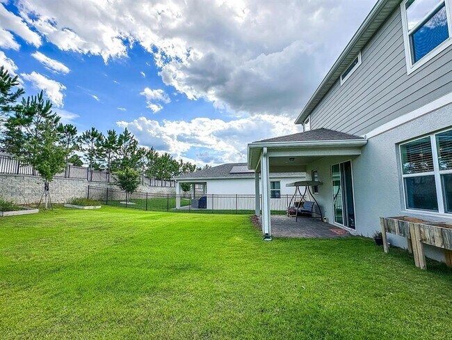 Building Photo - 4608 Gliding Wave St