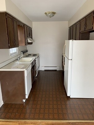 Building Photo - 120 Fairview Ave