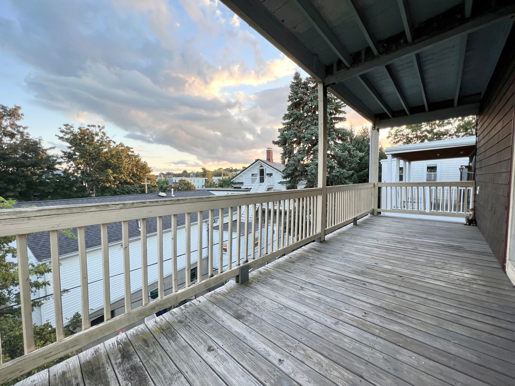 Building Photo - 15 Romsey St