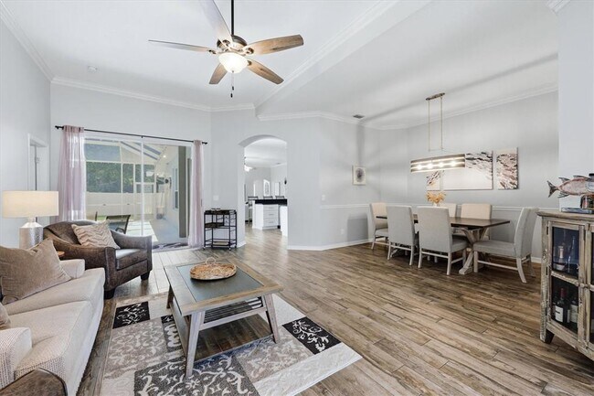 Building Photo - 4617 Egmont Dr