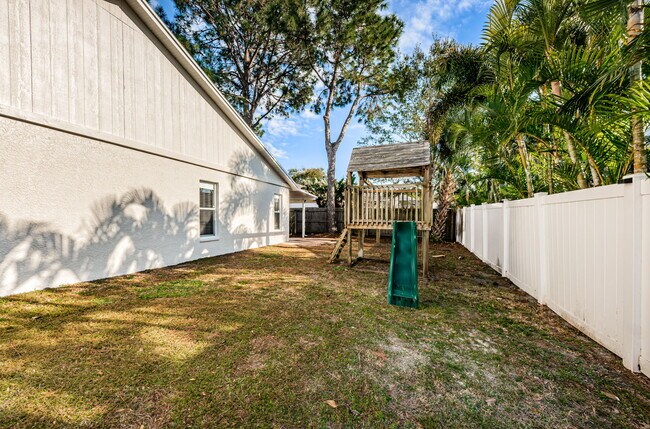 Building Photo - 11502 Glenmont Dr